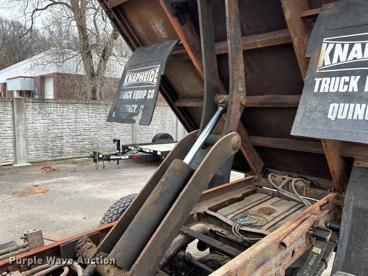 image for item EK4195 2005 Ford F450 Super Duty XL dump truck