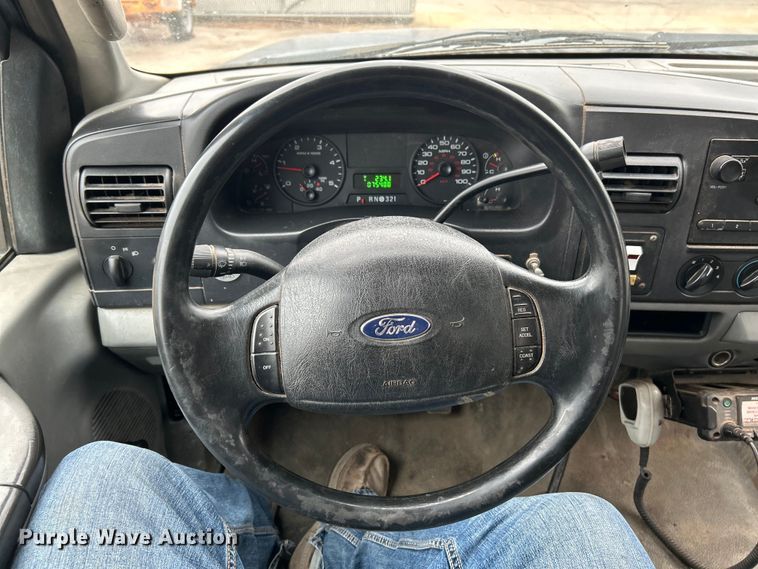 image for item EK4195 2005 Ford F450 Super Duty XL dump truck