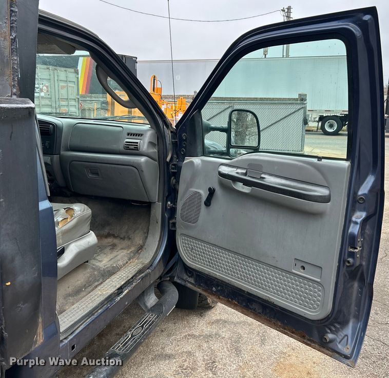 image for item EK4195 2005 Ford F450 Super Duty XL dump truck