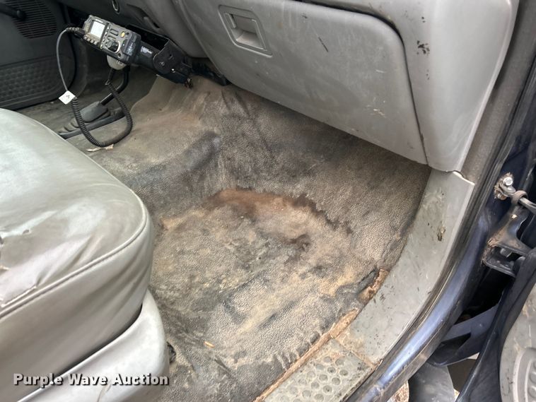 image for item EK4195 2005 Ford F450 Super Duty XL dump truck