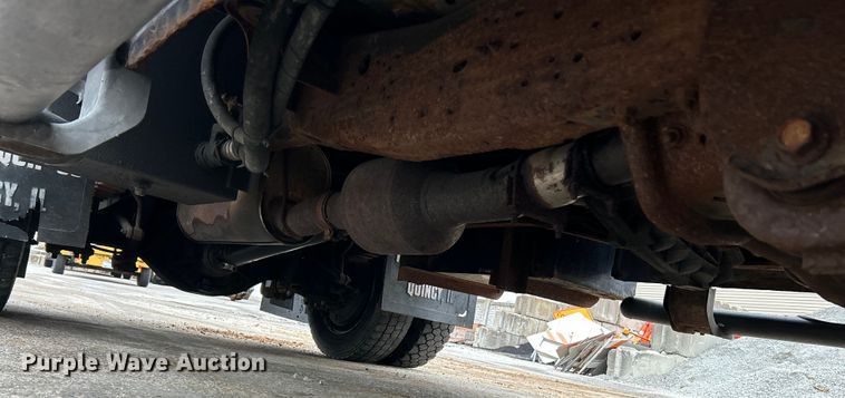 image for item EK4195 2005 Ford F450 Super Duty XL dump truck