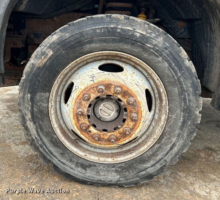 image for item EK4195 2005 Ford F450 Super Duty XL dump truck