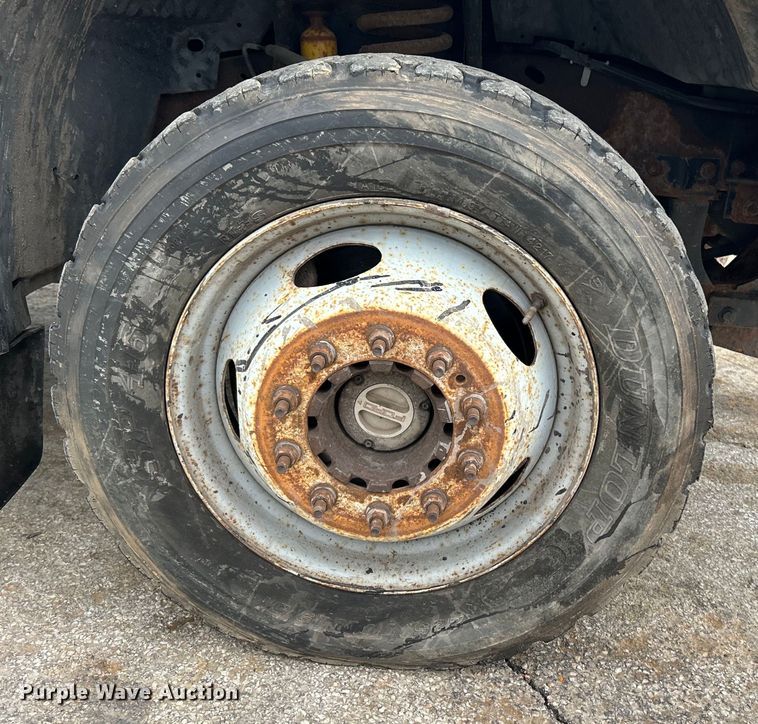 image for item EK4195 2005 Ford F450 Super Duty XL dump truck