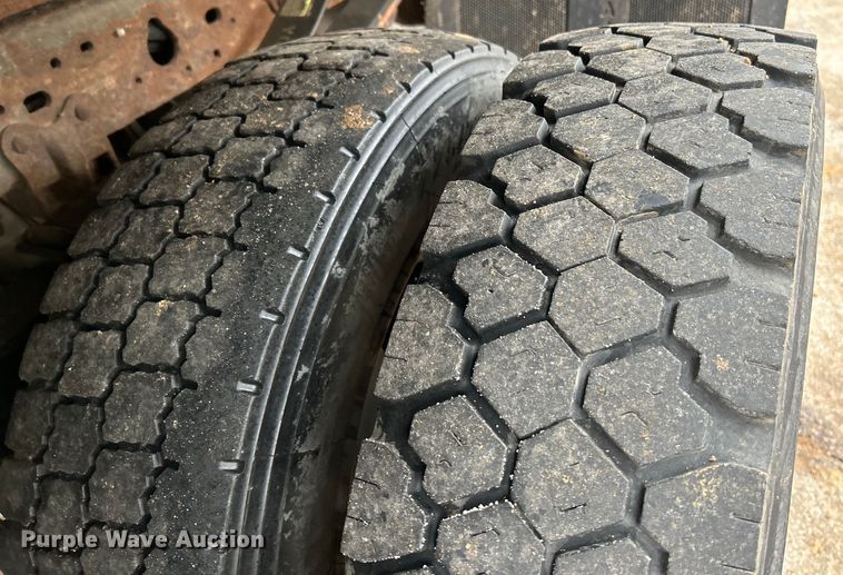 image for item EK4195 2005 Ford F450 Super Duty XL dump truck