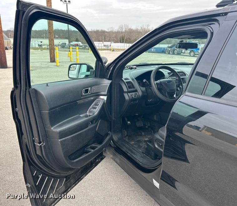 image for item EK4204 2017 Ford Explorer Police Interceptor SUV