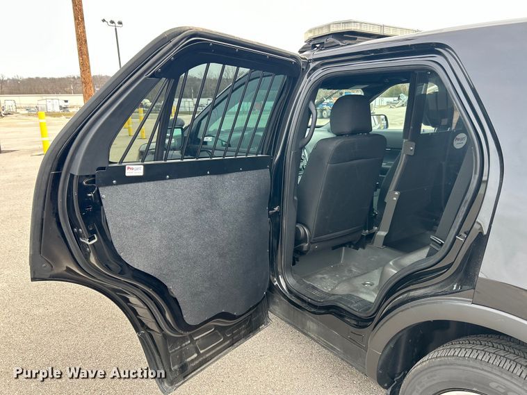 image for item EK4204 2017 Ford Explorer Police Interceptor SUV