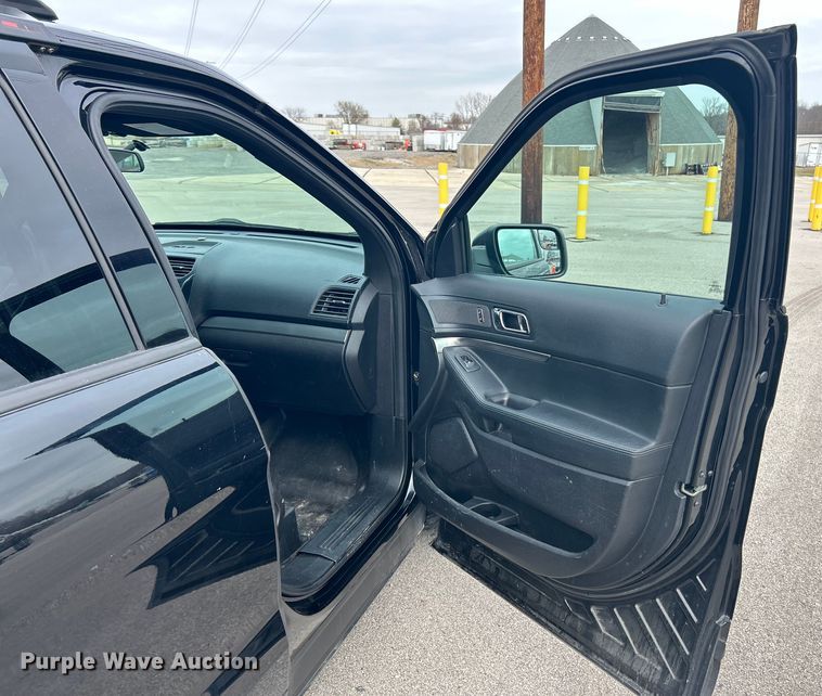 image for item EK4204 2017 Ford Explorer Police Interceptor SUV