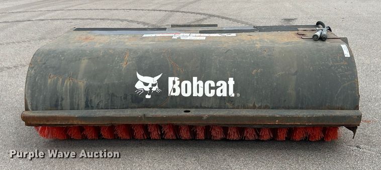 image for item EK4205 2014 Bobcat 72 Sweeper skid steer sweeper