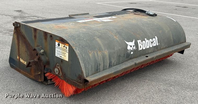 image for item EK4205 2014 Bobcat 72 Sweeper skid steer sweeper