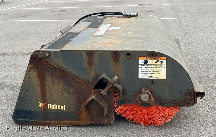 image for item EK4205 2014 Bobcat 72 Sweeper skid steer sweeper