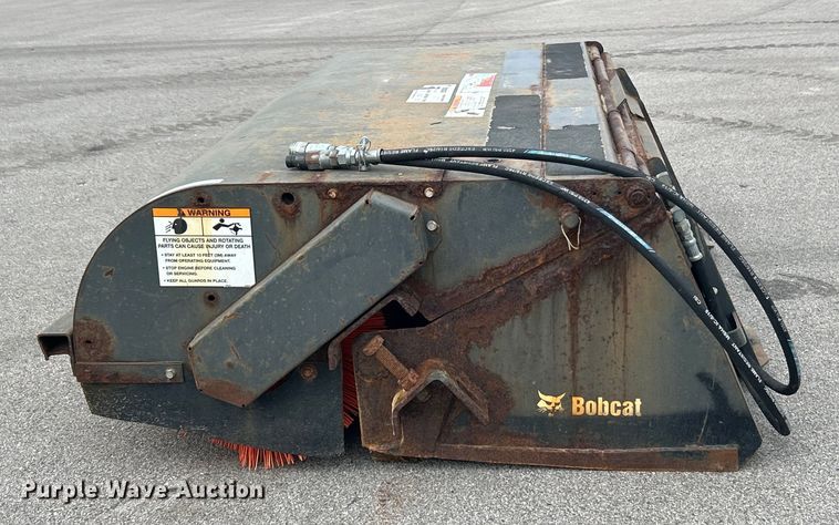 image for item EK4205 2014 Bobcat 72 Sweeper skid steer sweeper