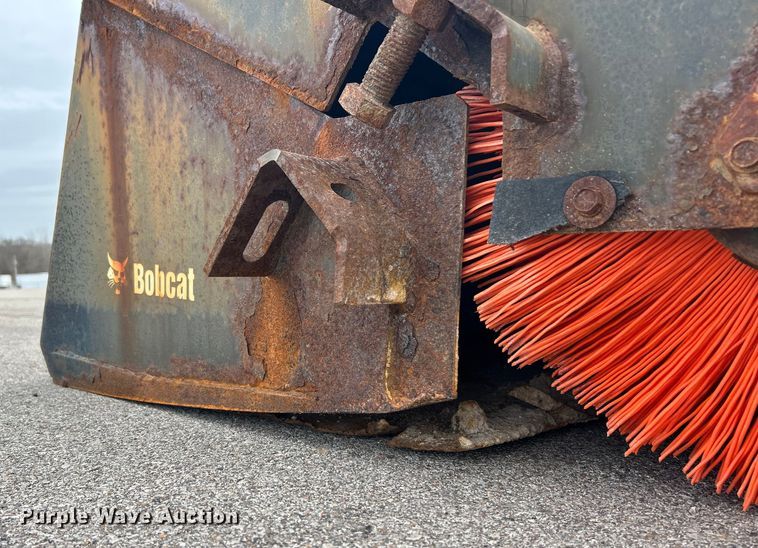 image for item EK4205 2014 Bobcat 72 Sweeper skid steer sweeper