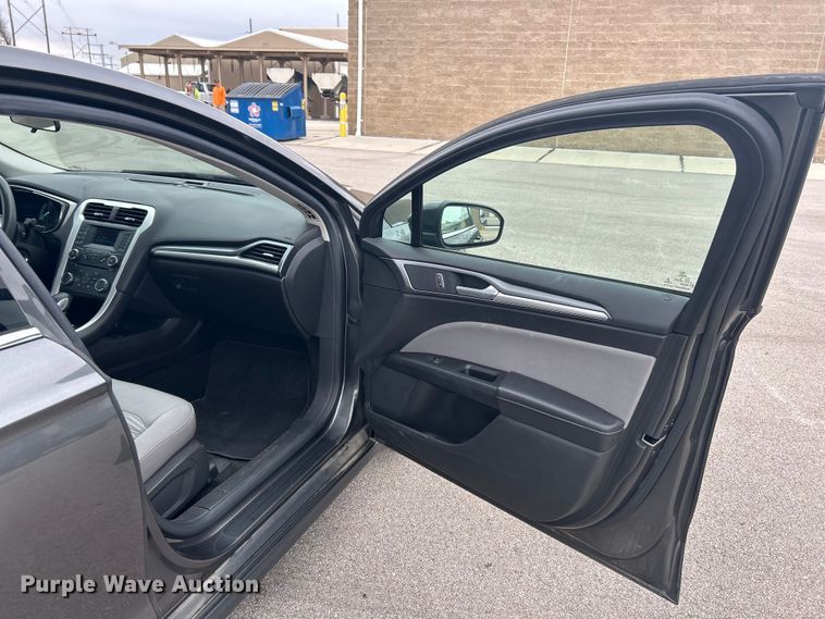 image for item EK4206 2016 Ford Fusion Hybrid 