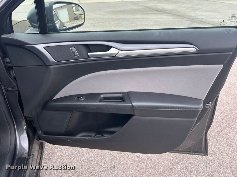 image for item EK4206 2016 Ford Fusion Hybrid 