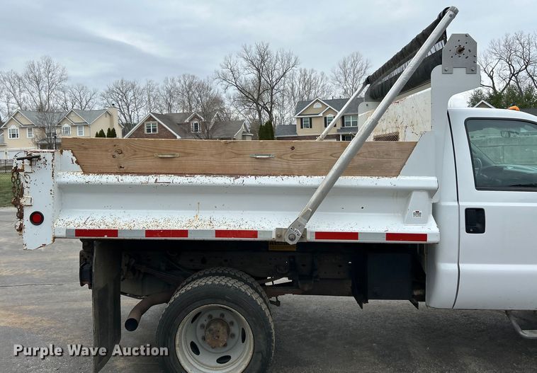 image for item EK4209 2003 Ford F450 Super Duty XL dump truck