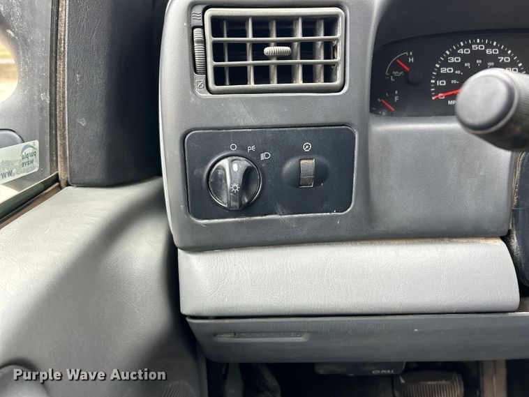 image for item EK4209 2003 Ford F450 Super Duty XL dump truck