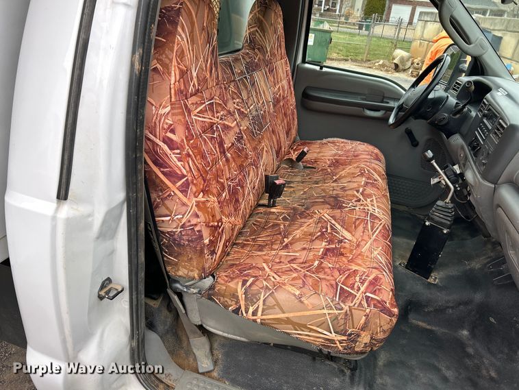 image for item EK4209 2003 Ford F450 Super Duty XL dump truck