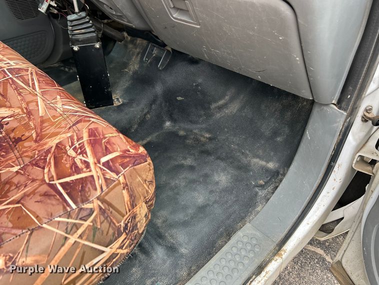 image for item EK4209 2003 Ford F450 Super Duty XL dump truck