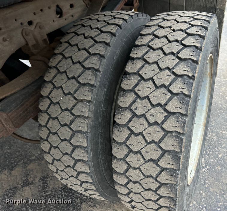 image for item EK4209 2003 Ford F450 Super Duty XL dump truck