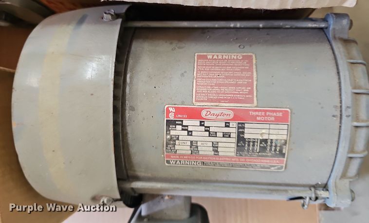 image for item EK5515 (17) electric motors