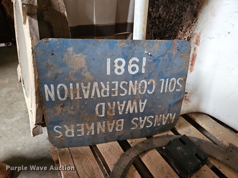 image for item EK5538 Building materials