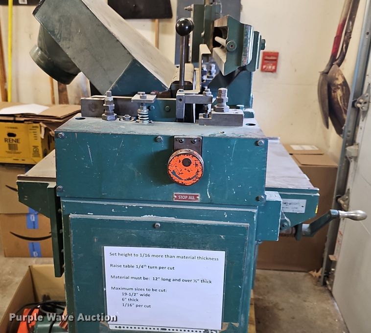 image for item EK5562 Oliver  2066 planer