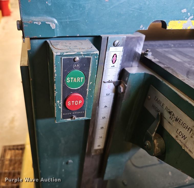 image for item EK5562 Oliver  2066 planer