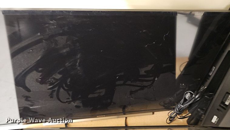 image for item EK5564 (8) monitors