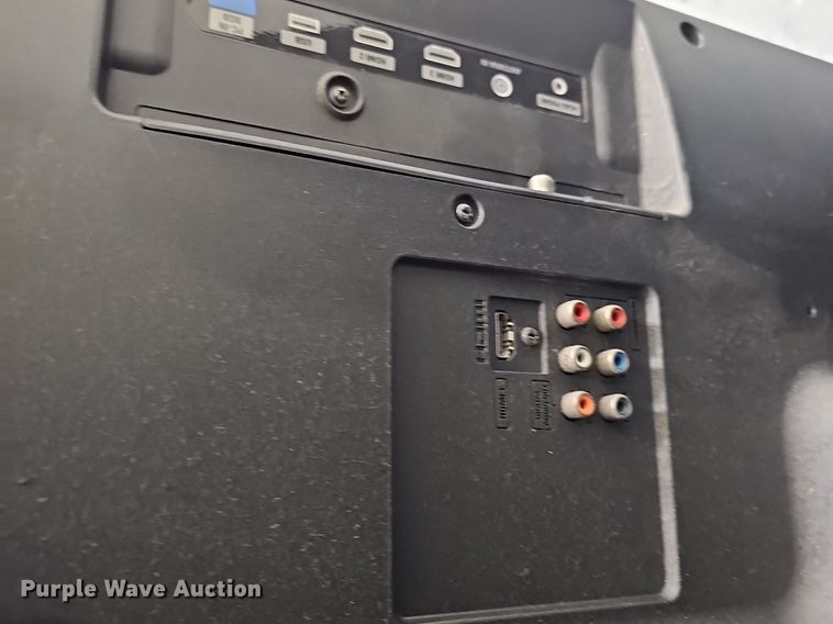 image for item EK5564 (8) monitors