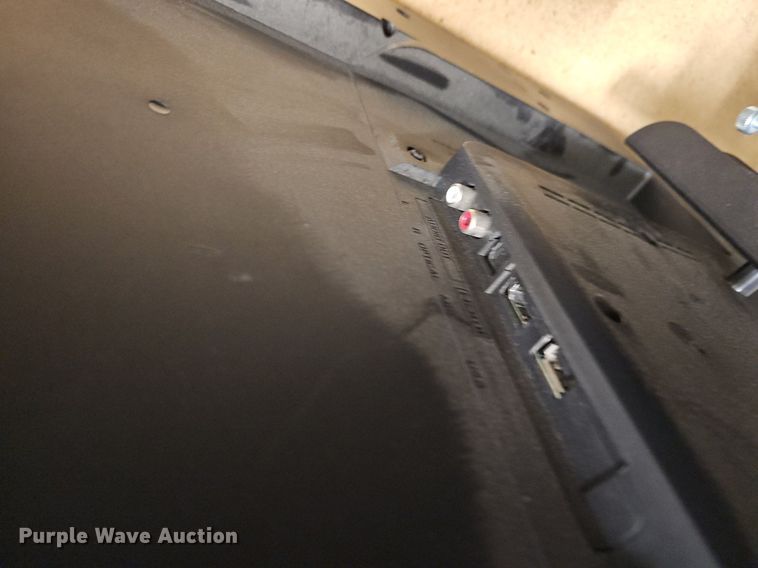 image for item EK5564 (8) monitors