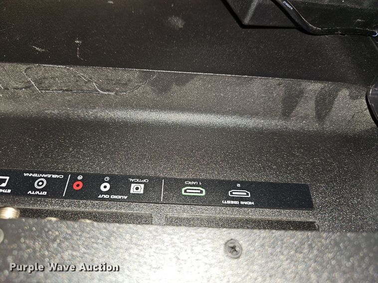 image for item EK5564 (8) monitors