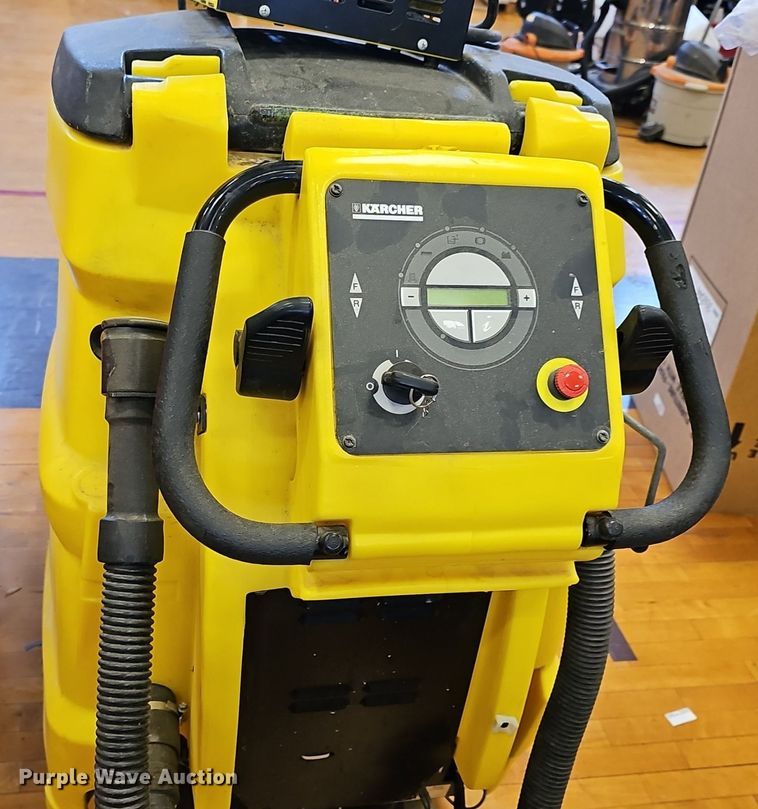 image for item EK5592 (2) floor scrubbers