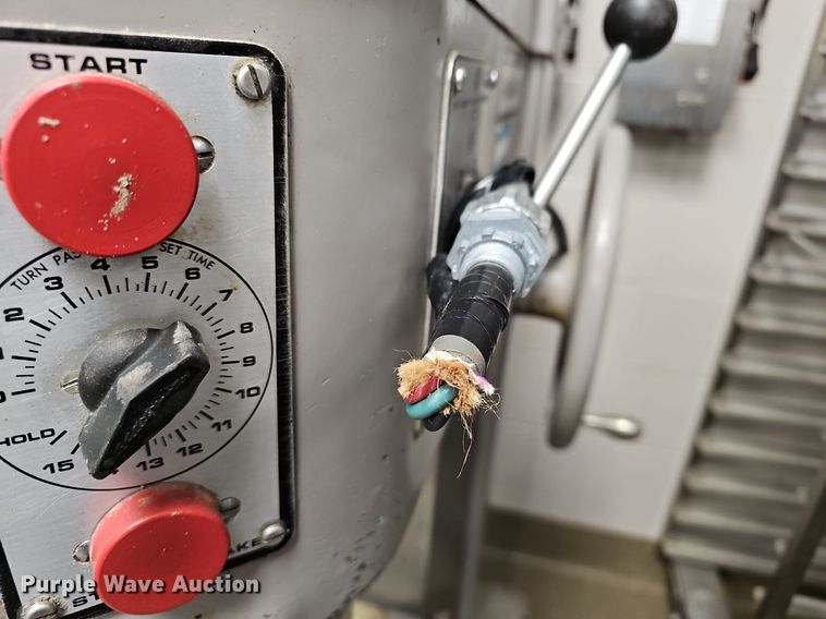 image for item EK5622 Hobart  L800 mixer