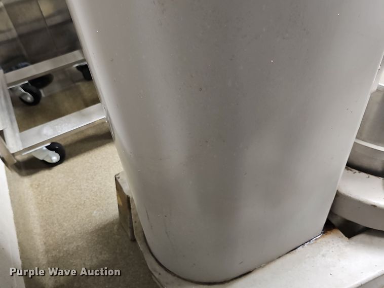 image for item EK5622 Hobart  L800 mixer