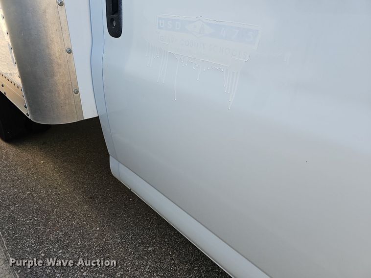 image for item EK5625 2011 Chevrolet Express G3500 box truck