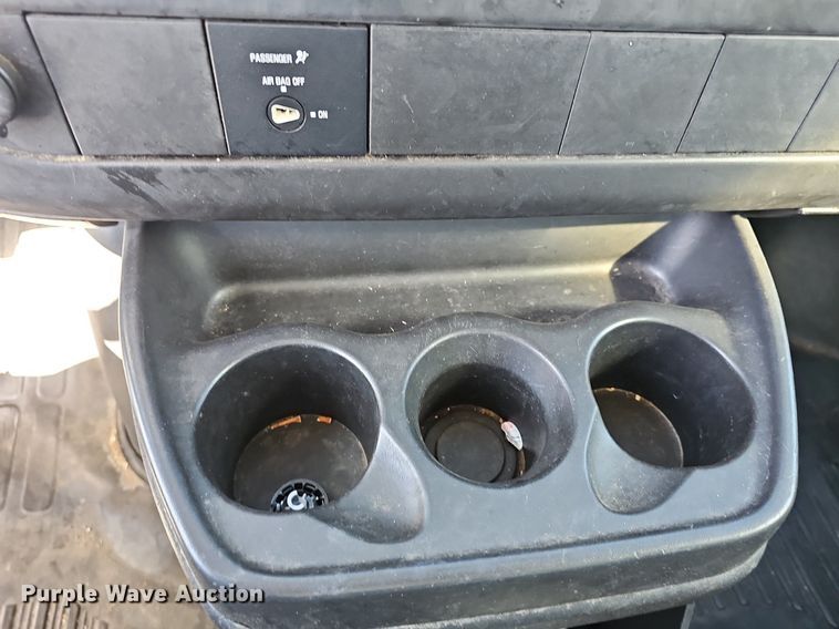 image for item EK5625 2011 Chevrolet Express G3500 box truck