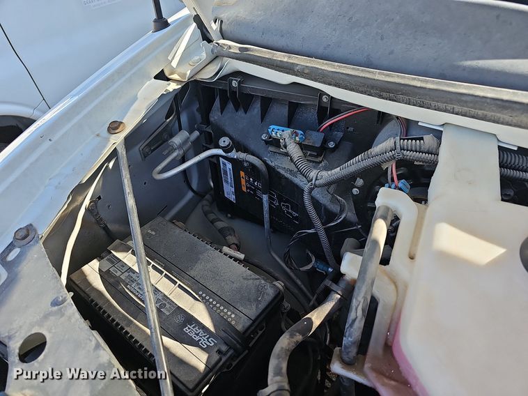 image for item EK5625 2011 Chevrolet Express G3500 box truck