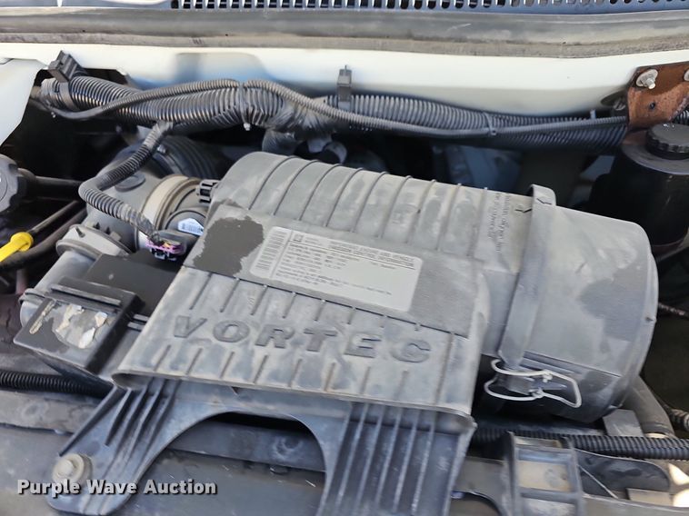 image for item EK5625 2011 Chevrolet Express G3500 box truck