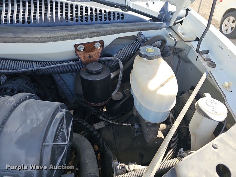 image for item EK5625 2011 Chevrolet Express G3500 box truck