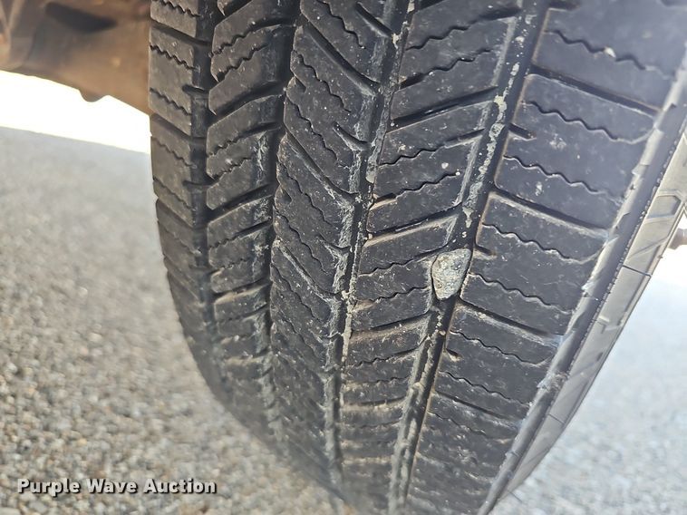 image for item EK5625 2011 Chevrolet Express G3500 box truck