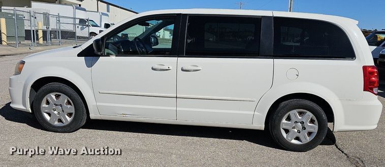 image for item EK5626 2011 Dodge Grand Caravan van