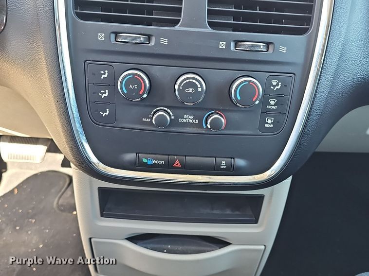 image for item EK5626 2011 Dodge Grand Caravan van