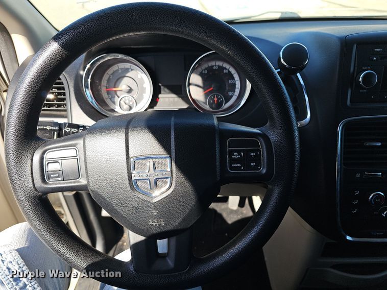 image for item EK5626 2011 Dodge Grand Caravan van