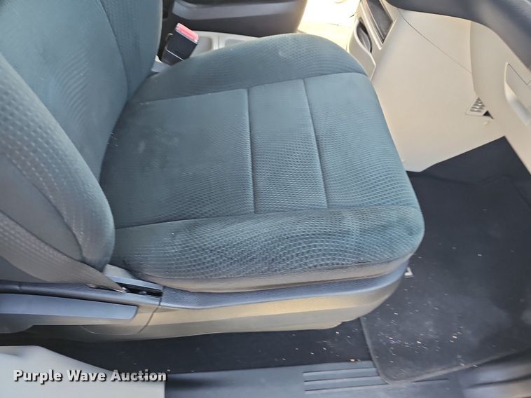 image for item EK5626 2011 Dodge Grand Caravan van