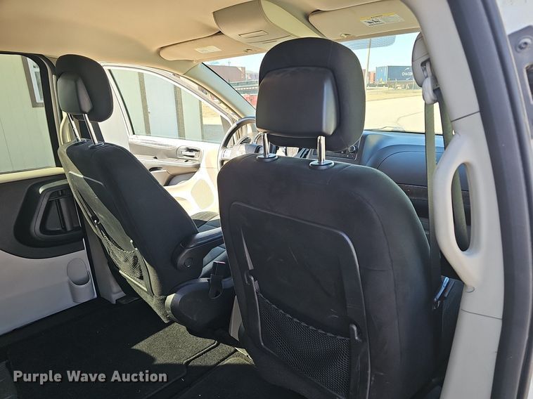 image for item EK5626 2011 Dodge Grand Caravan van