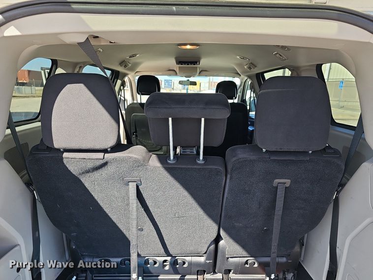image for item EK5626 2011 Dodge Grand Caravan van