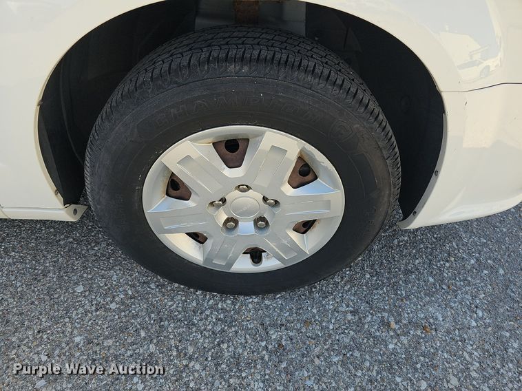 image for item EK5626 2011 Dodge Grand Caravan van