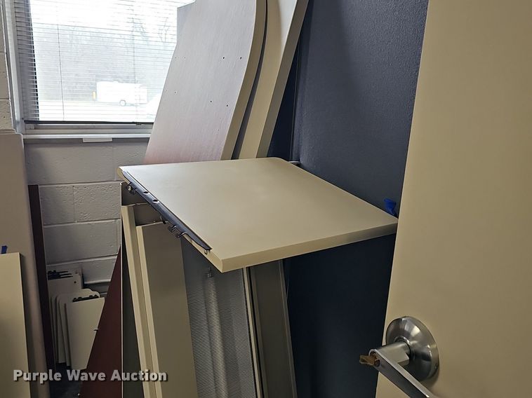 image for item EK5635 Cubicle sections