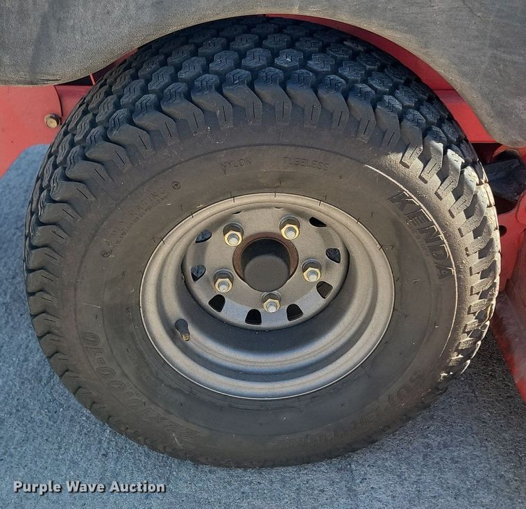 image for item LA9685 Gravely Pro-Turn 60 ZTR lawn mower