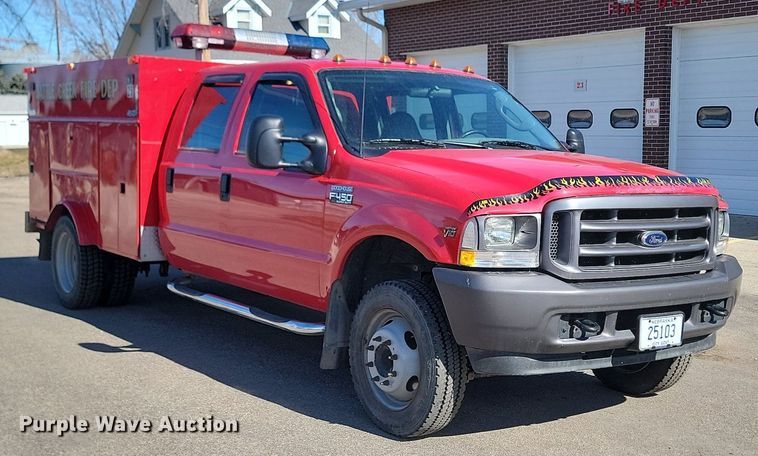 image for item LA9686 2003 Ford  F450 Crew Cab utility / service truck
